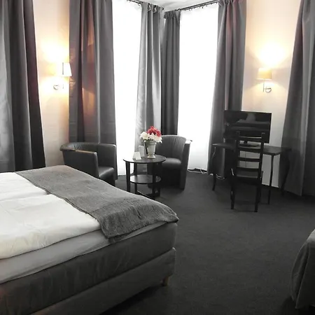 Frankfurter Hof 3*